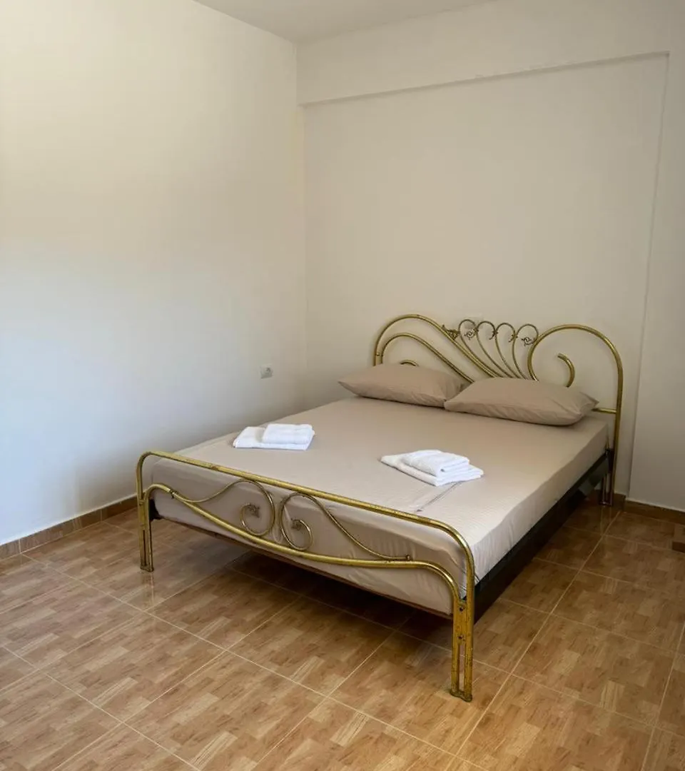 Valedeti Apartments קסאמיל